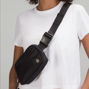 Lululemon belt bag